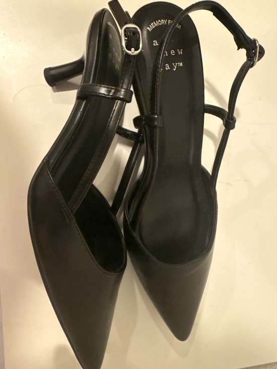 Shoes - Kitten Heels